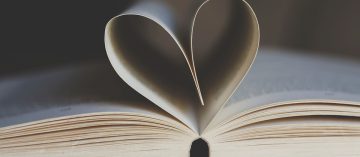 Zahajuje druhý ročník sbírky Srdce za knihy